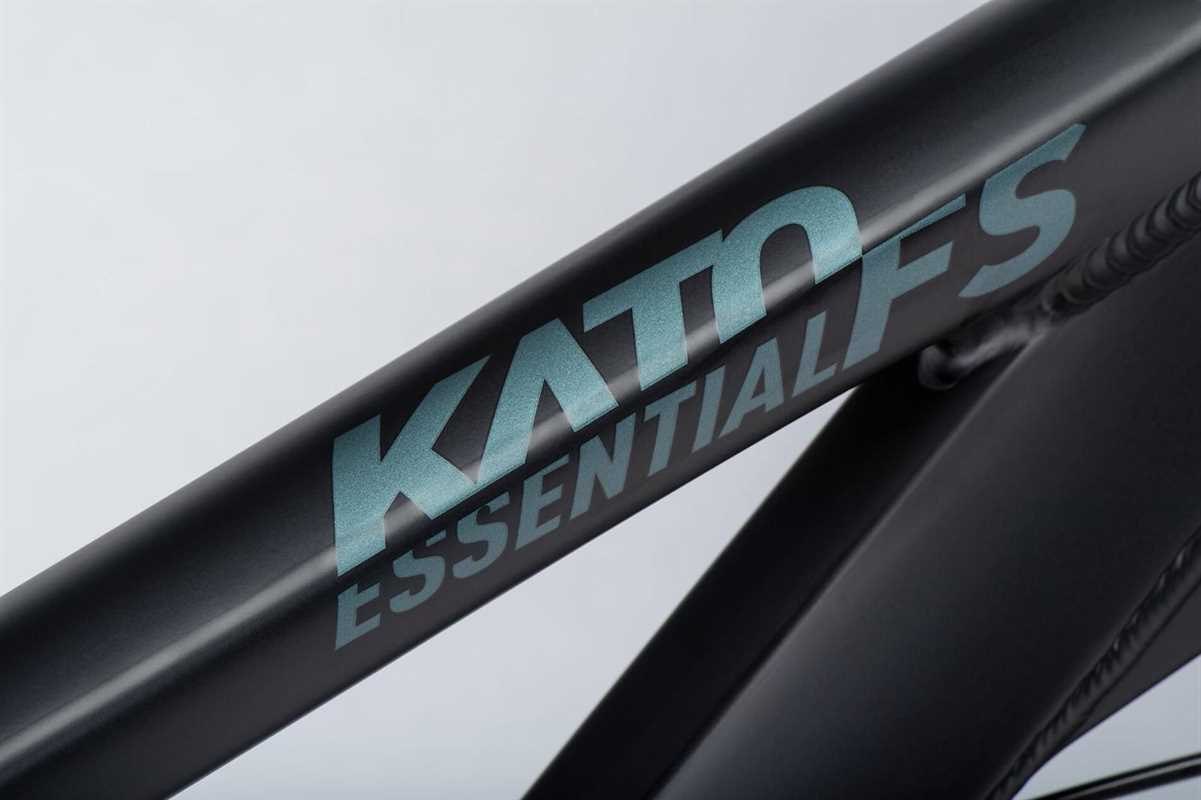 Ghost Kato FS Essent. AL U BLK M 25